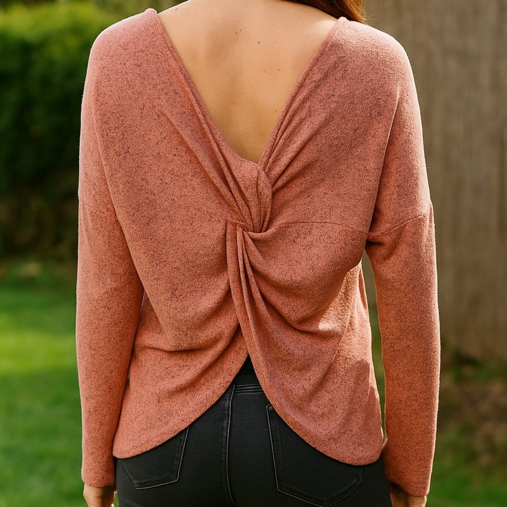 Alya Mauve Pink Twist Open Back Knit Long Sleeve Top Sweater Small LIKE NEW Fall